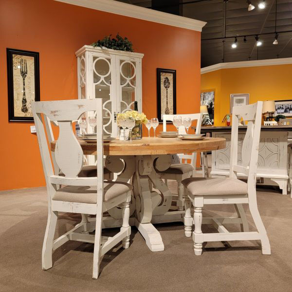 Round dining table discount for 4 with chairs