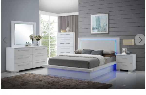 Picture of SAPPHIRE WHITE KING PLATFORM LIGHTED BED